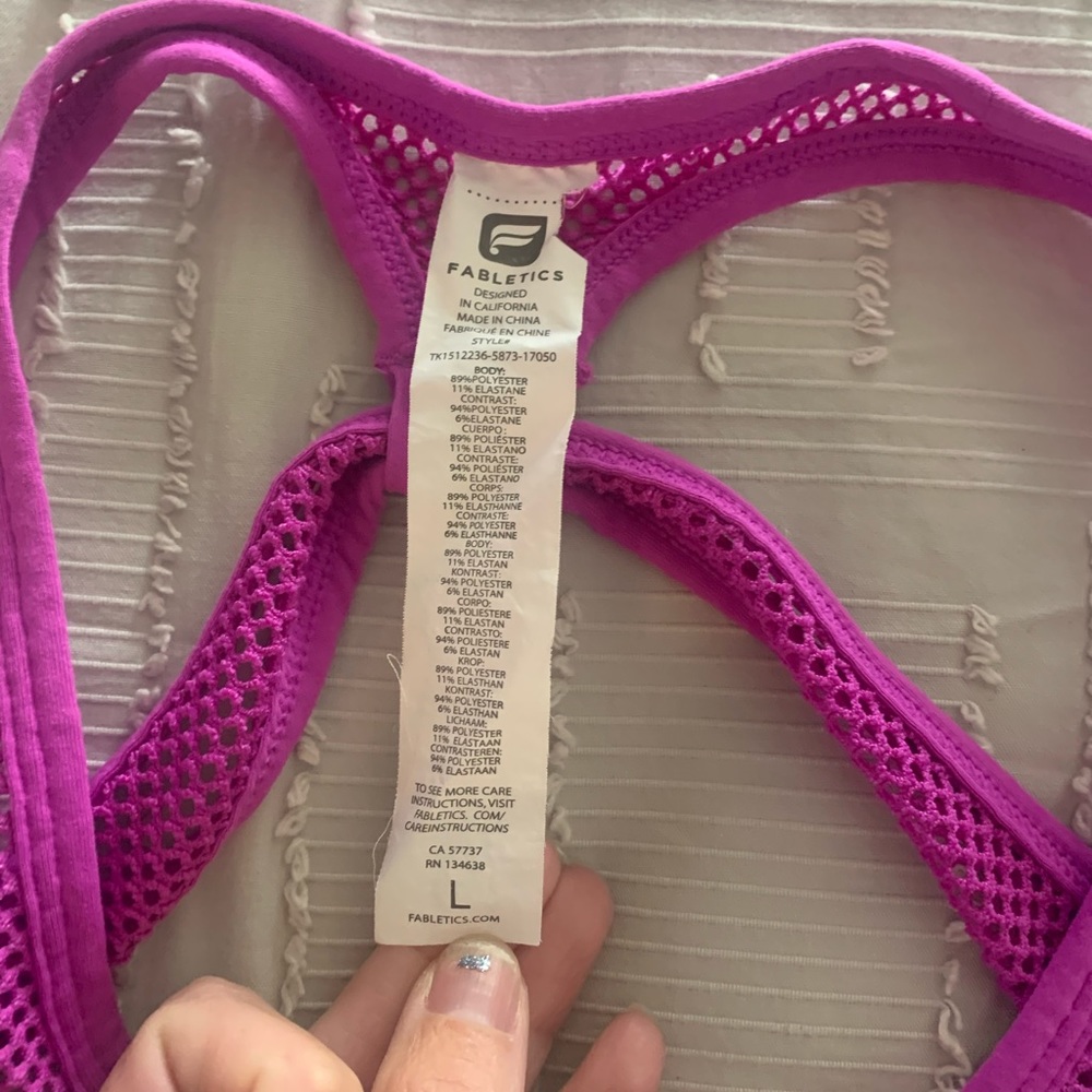 Fabletics tank top. - Picture 3 of 3